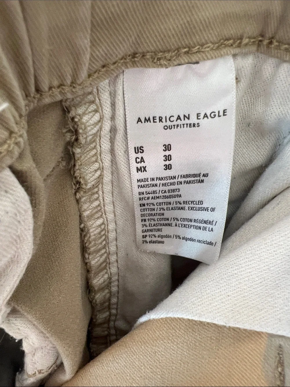 American Eagle Outfitters Men's Flat Front Shorts in Khaki